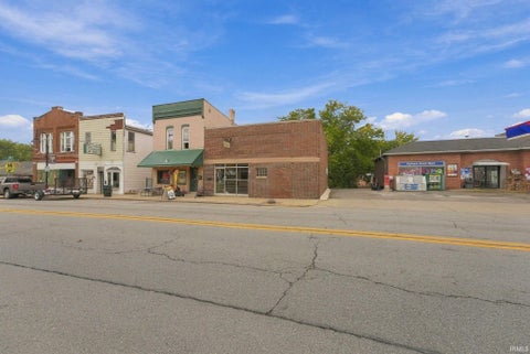 Tiny photo for 110 S State Street, South Whitley, IN 46787 (MLS # 202642958)