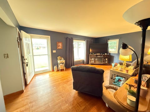 Tiny photo for 1052 N 400 W Road, Kokomo, IN 46901 (MLS # 202640774)