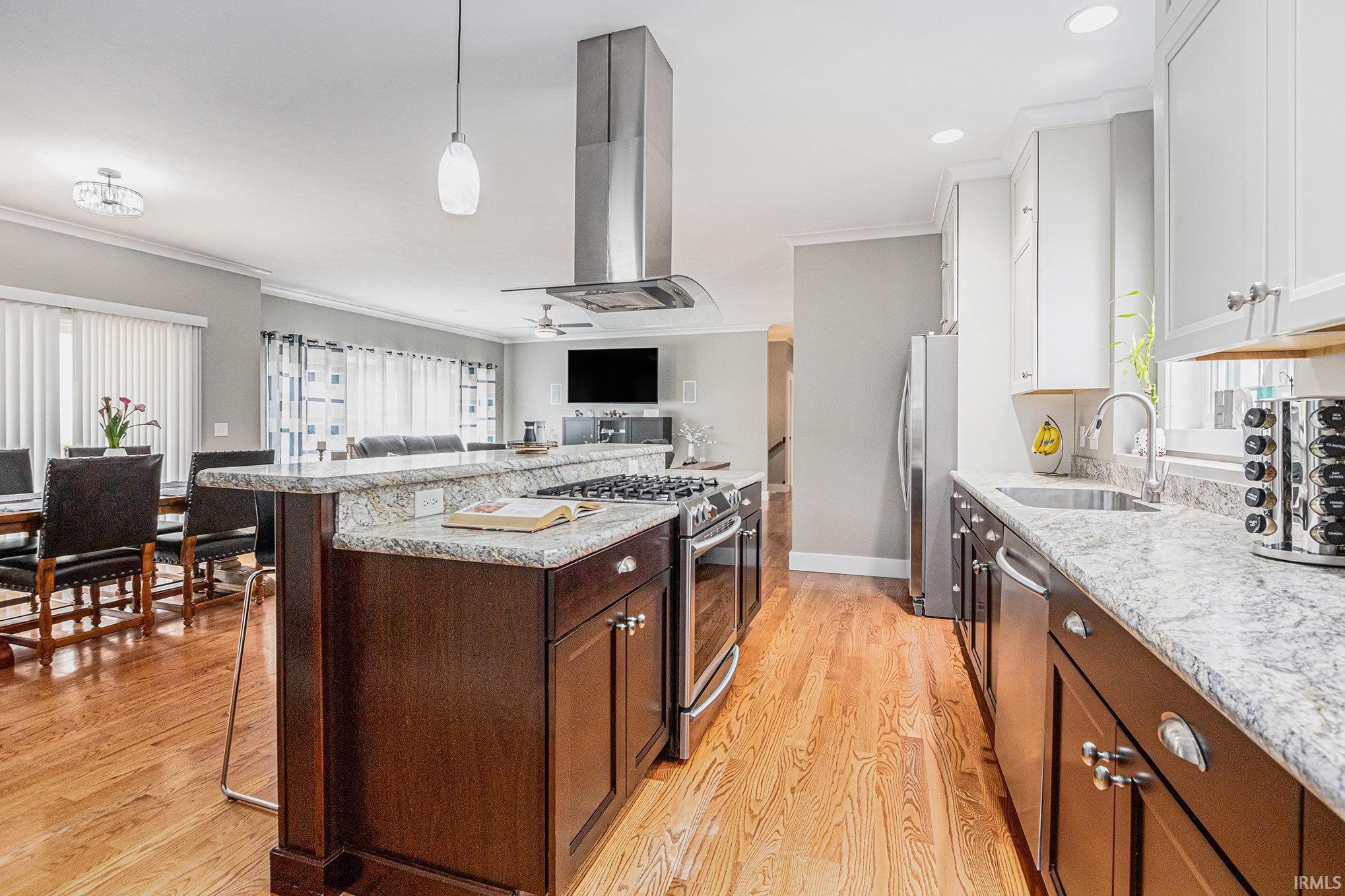 Mill Creek, Indiana 46365, United States, 3 Bedrooms Bedrooms, ,3 BathroomsBathrooms,Residential,Active,164876