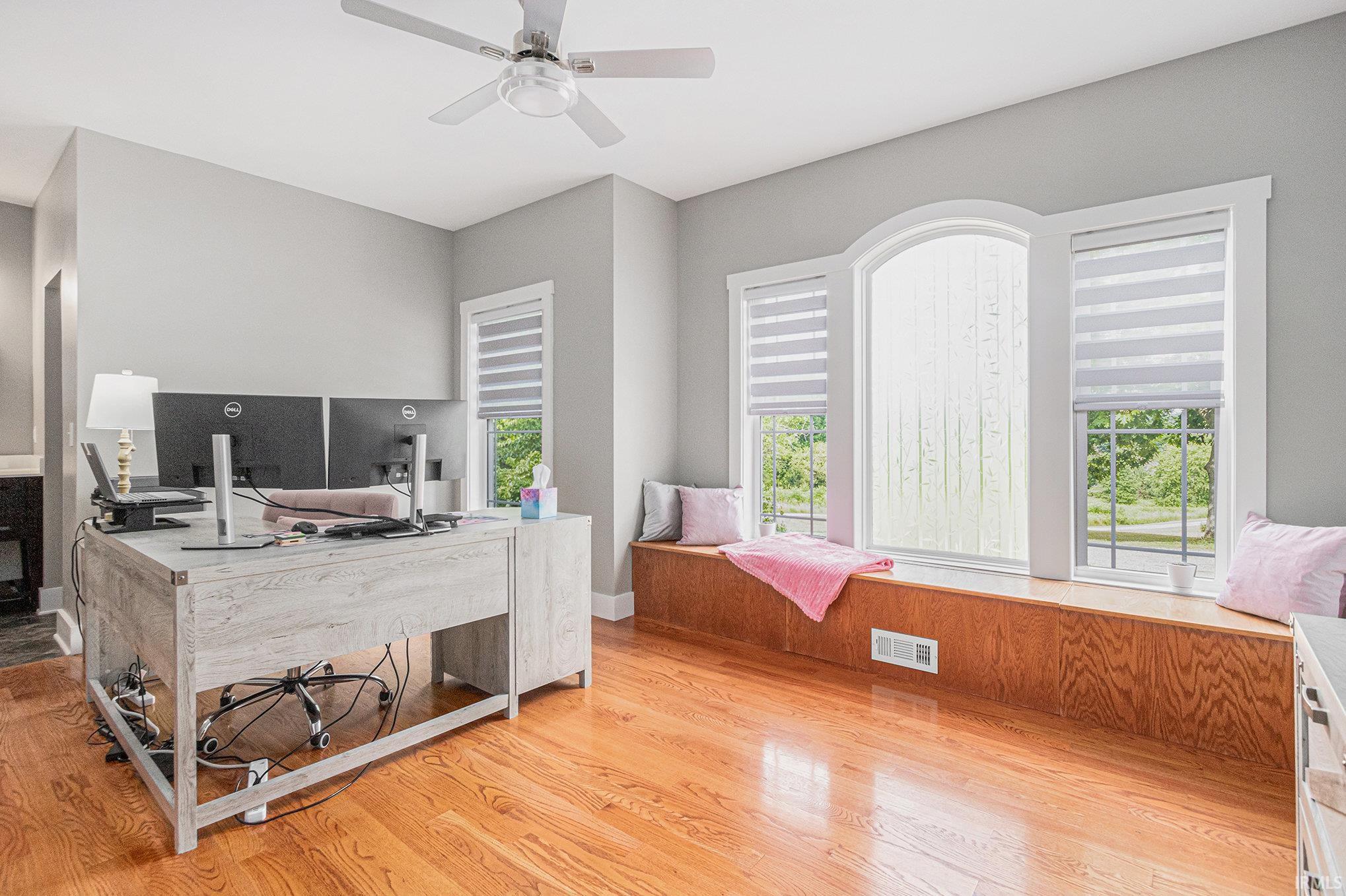 Mill Creek, Indiana 46365, United States, 3 Bedrooms Bedrooms, ,3 BathroomsBathrooms,Residential,Active,164876