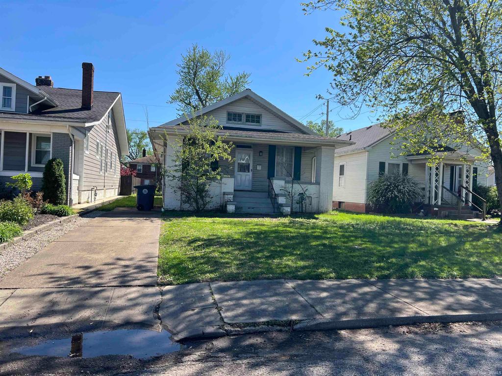 Photo of 1105 E GUM Street, Evansville, IN 47714 (MLS # 202616888)