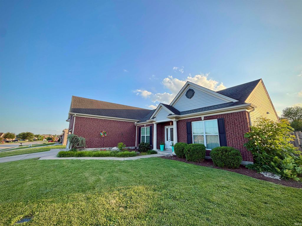 Photo of 3043 Paradise Circle, Newburgh, IN 47630 (MLS # 202624476)