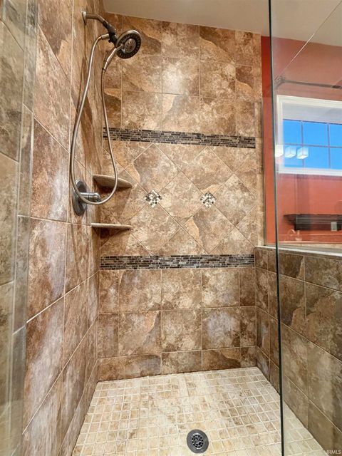 Tiny photo for 3043 Paradise Circle, Newburgh, IN 47630 (MLS # 202624476)