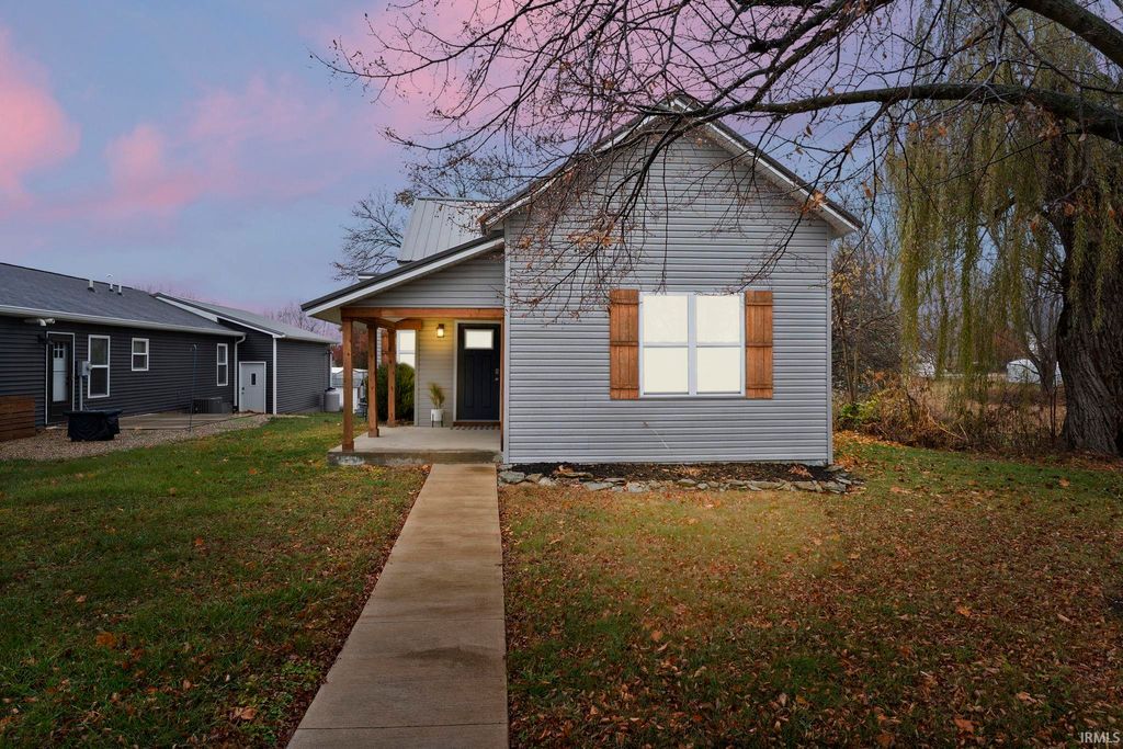 Photo of 907 N Main Street, Warren, IN 46792 (MLS # 202546817)