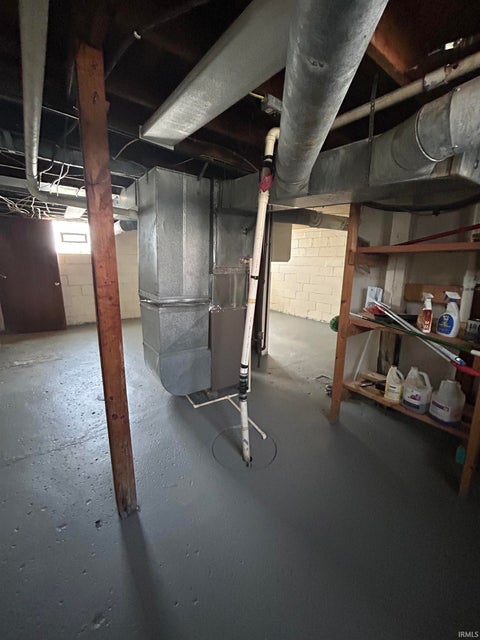 Tiny photo for 305 W New York Street, Knox, IN 46534 (MLS # 202637930)