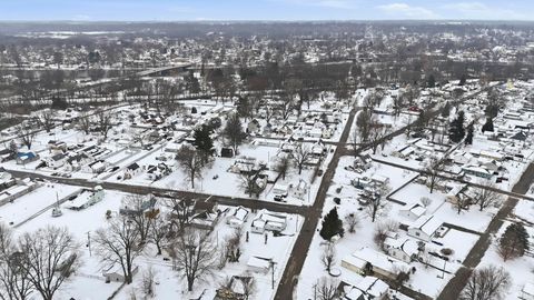 Tiny photo for 408 Shultz Street, Logansport, IN 46947 (MLS # 202547860)