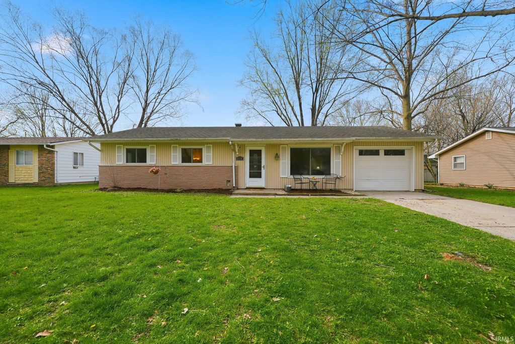 Photo of 8220 Wyoming Pass, Fort Wayne, IN 46815 (MLS # 202612376)