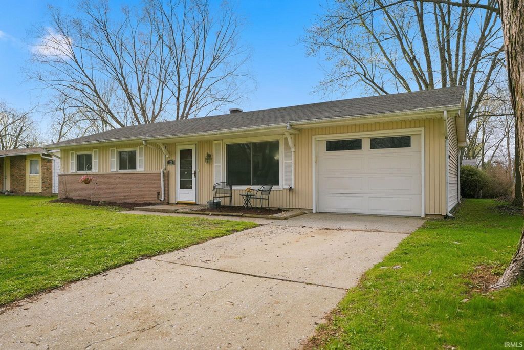 Photo of 8220 Wyoming Pass, Fort Wayne, IN 46815 (MLS # 202612376)