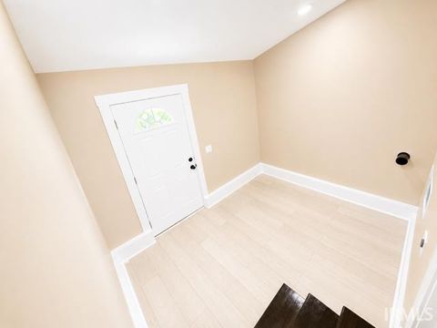 Tiny photo for 911 N Courtland AVE, Kokomo, IN 46901 (MLS # 202619434)