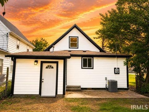Tiny photo for 911 N Courtland AVE, Kokomo, IN 46901 (MLS # 202619434)