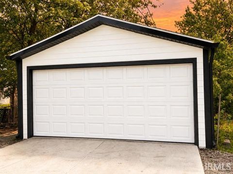 Tiny photo for 911 N Courtland AVE, Kokomo, IN 46901 (MLS # 202619434)