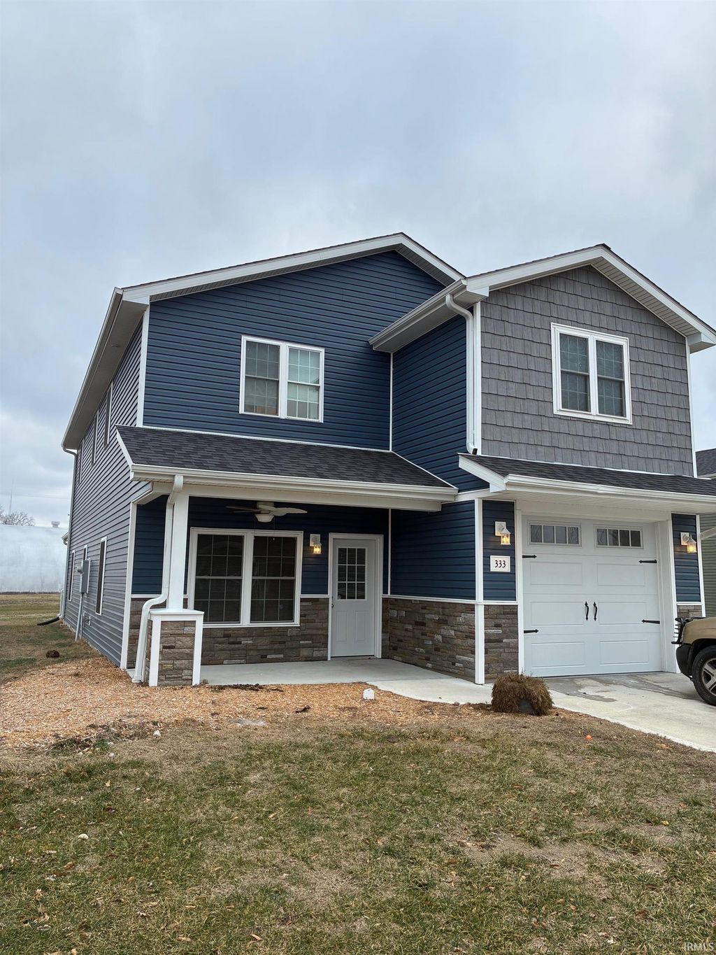 Photo of 333 S 12th Street, Vincennes, IN 47591 (MLS # 202549811)