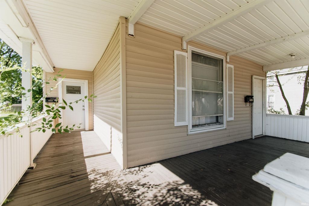 Photo of 1213 Taylor Street, Fort Wayne, IN 46802 (MLS # 202602960)