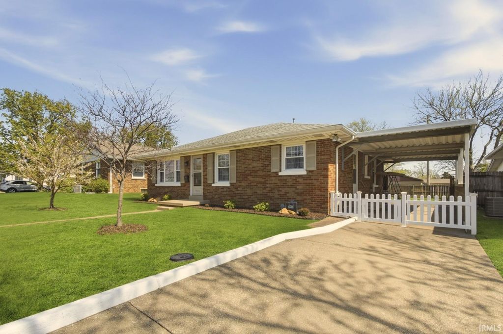 Photo of 2415 N Evans Avenue, Evansville, IN 47711 (MLS # 202611248)