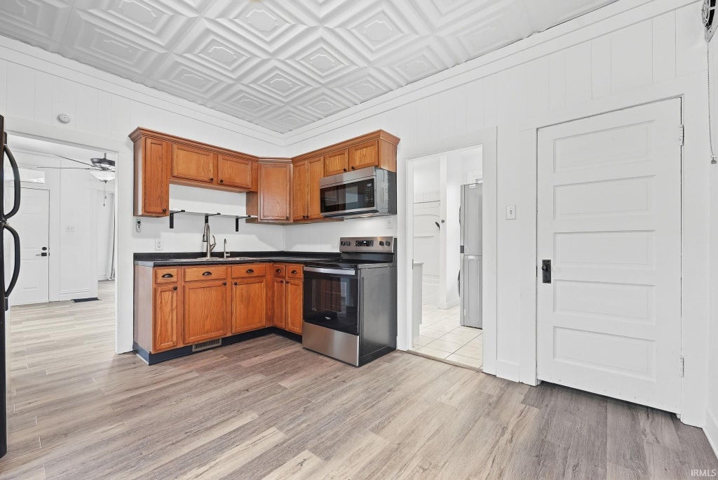 Photo of 3424 Broadway, Fort Wayne, IN 46807 (MLS # 202640049)