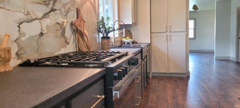 Tiny photo for 730 Jackson Street, Mishawaka, IN 46544 (MLS # 202627714)