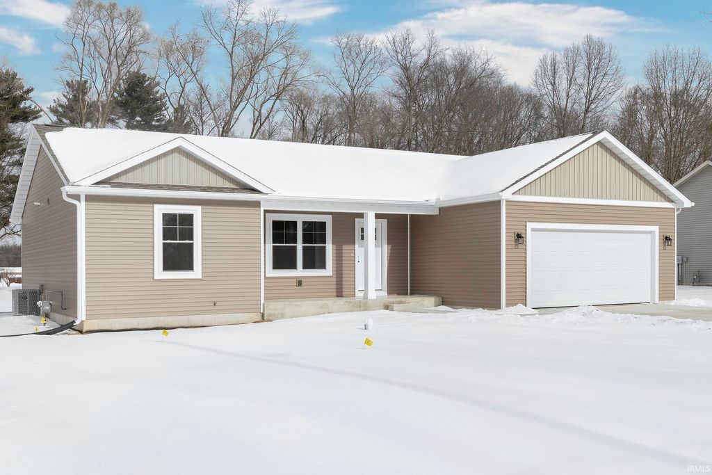 Photo of 30715 Mary Don Lane, Elkhart, IN 46517 (MLS # 202602599)