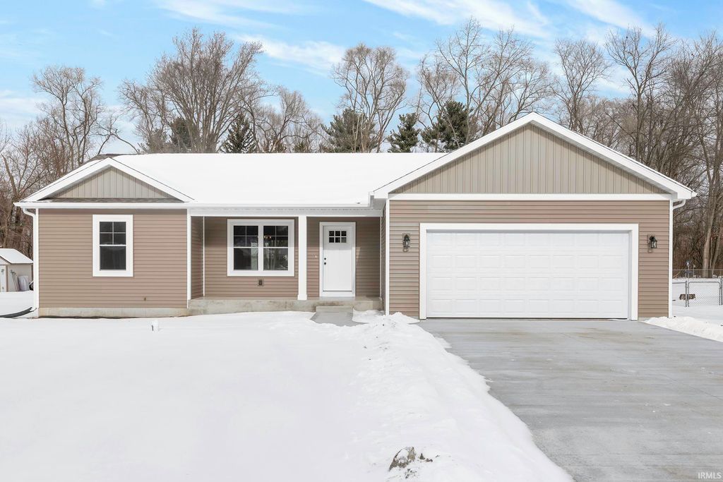 Photo of 30715 Mary Don Lane, Elkhart, IN 46517 (MLS # 202602599)
