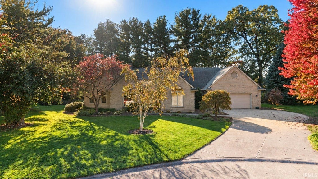 Photo of 21758 Hoosier Court, Bristol, IN 46507 (MLS # 202644136)