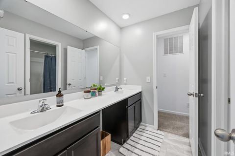 Tiny photo for 3278 Sand Walk Drive, Kokomo, IN 46902 (MLS # 202611308)