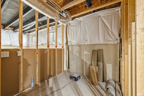 Tiny photo for 3278 Sand Walk Drive, Kokomo, IN 46902 (MLS # 202611308)