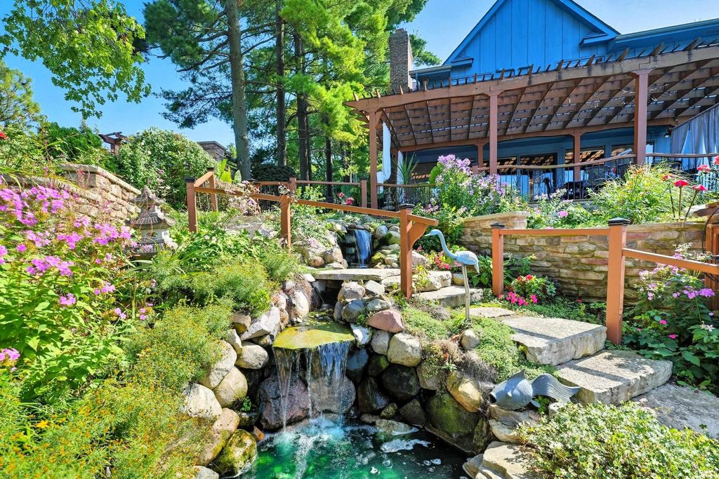 Photo of 769 River Pointe Place, Mishawaka, IN 46544 (MLS # 202538942)