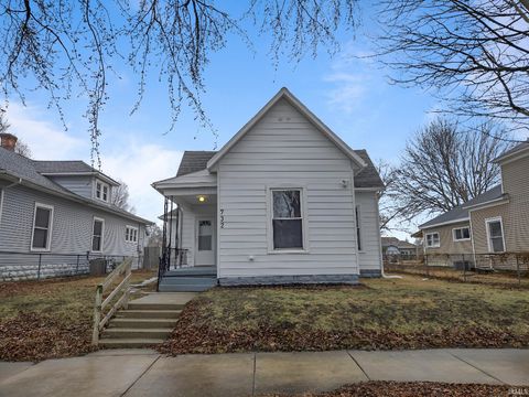 Photo of 732 S Market Street, Kokomo, IN 46901 (MLS # 202608214)