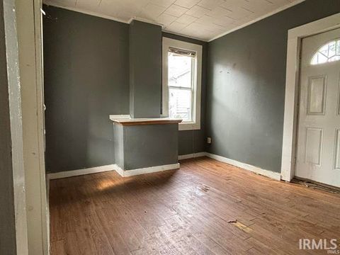 Tiny photo for 713 Harmar Street, Fort Wayne, IN 46803 (MLS # 202618514)