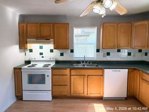 Tiny photo for 1410 N Jay Street, Kokomo, IN 46901 (MLS # 202616435)