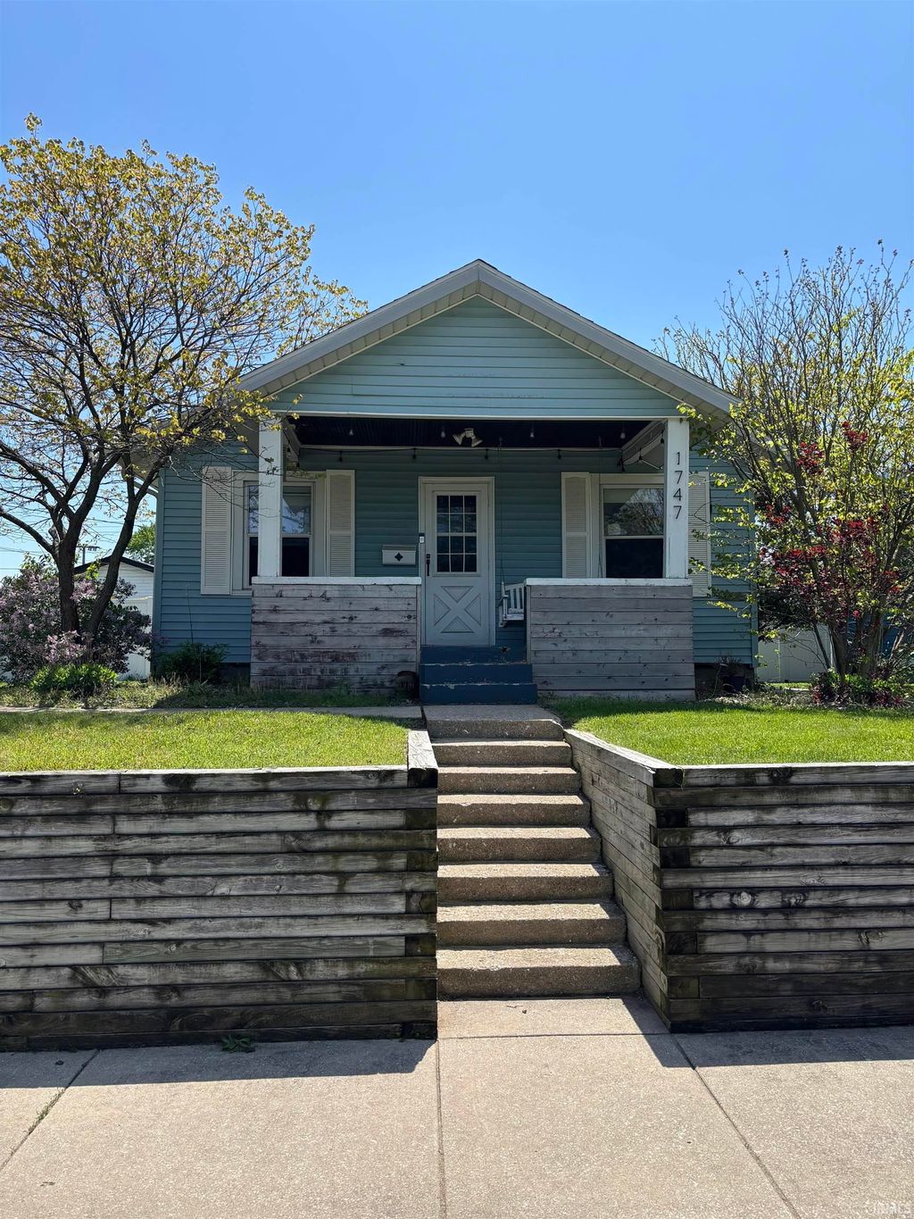 Photo of 1747 Linden Avenue, Mishawaka, IN 46544 (MLS # 202617137)