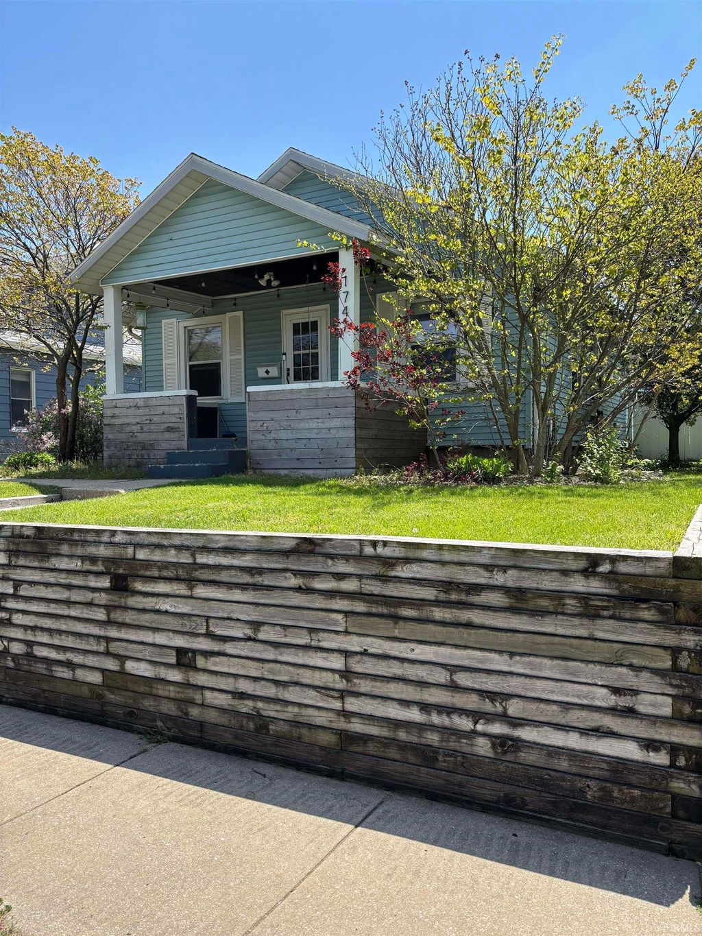 Photo of 1747 Linden Avenue, Mishawaka, IN 46544 (MLS # 202617137)