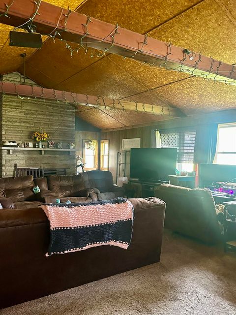 Tiny photo for 691 W Hill Street, Wabash, IN 46992 (MLS # 202617480)