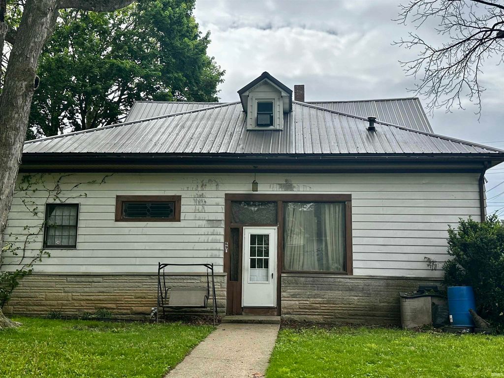 Photo of 691 W Hill Street, Wabash, IN 46992 (MLS # 202617480)