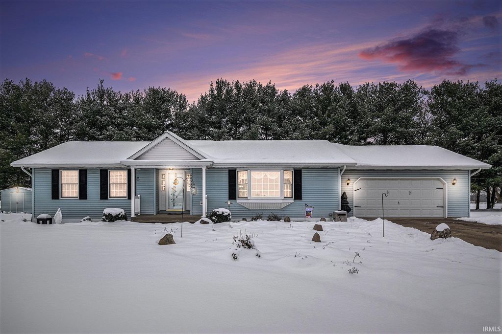 Photo of 60953 County Road 101 Road, Elkhart, IN 46517 (MLS # 202548038)