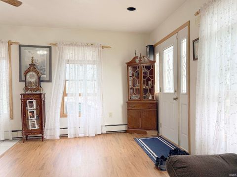 Tiny photo for 6449 E McGuire Road, Churubusco, IN 46723 (MLS # 202612348)