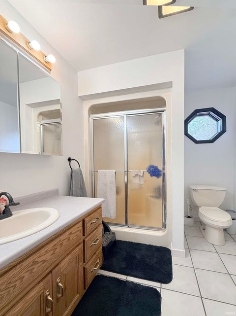 Tiny photo for 6449 E McGuire Road, Churubusco, IN 46723 (MLS # 202612348)