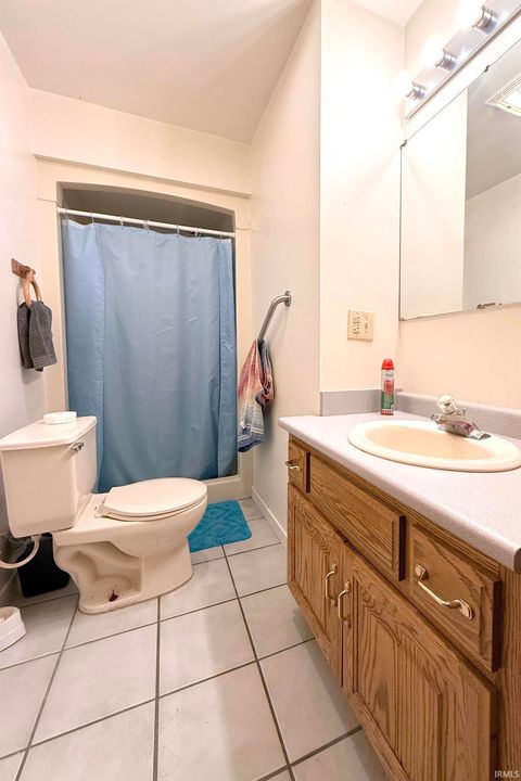 Tiny photo for 6449 E McGuire Road, Churubusco, IN 46723 (MLS # 202612348)