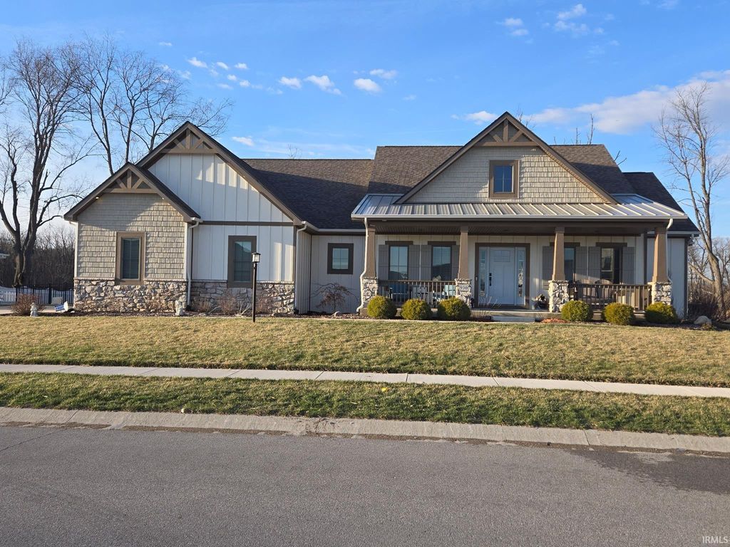 Photo of 930 Cascata Trail, Huntertown, IN 46748 (MLS # 202609665)