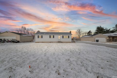 Photo of 3138 Henry Street, Lafayette, IN 47909 (MLS # 202601881)