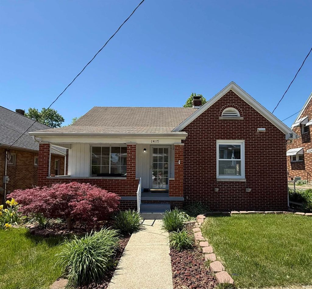 Photo of 1417 Jackson Street, Jasper, IN 47546 (MLS # 202614131)