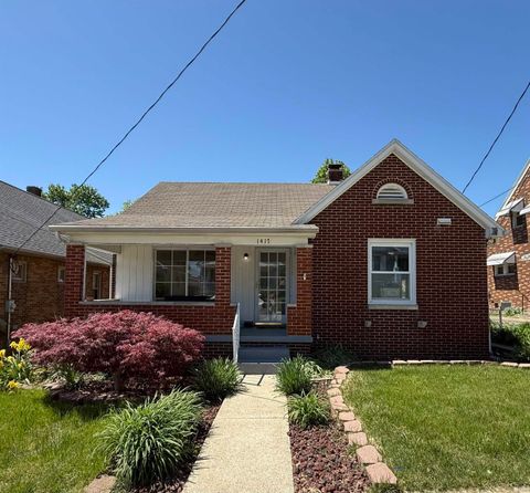 Photo of 1417 Jackson Street, Jasper, IN 47546 (MLS # 202614131)