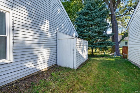 Tiny photo for 3333 Sussex Lane, Lafayette, IN 47909 (MLS # 202641897)