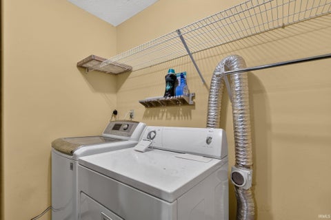 Tiny photo for 3333 Sussex Lane, Lafayette, IN 47909 (MLS # 202641897)
