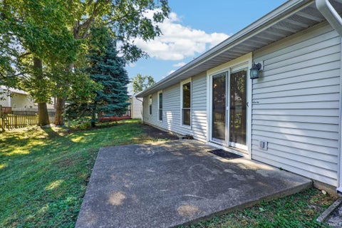 Tiny photo for 3333 Sussex Lane, Lafayette, IN 47909 (MLS # 202641897)