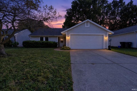 Photo of 3333 Sussex Lane, Lafayette, IN 47909 (MLS # 202641897)