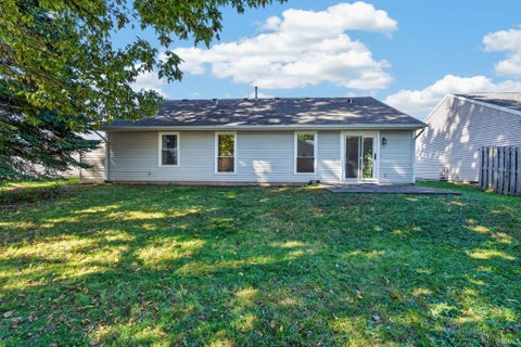 Tiny photo for 3333 Sussex Lane, Lafayette, IN 47909 (MLS # 202641897)
