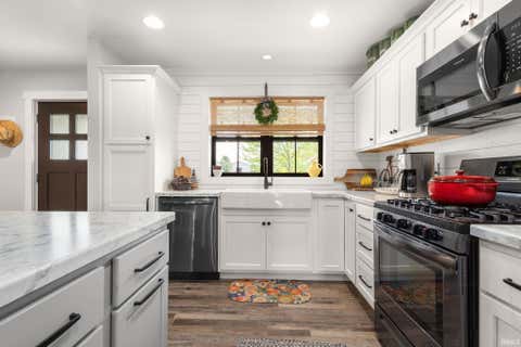 Tiny photo for 1617 Autumn Blaze Lane, Goshen, IN 46526 (MLS # 202619325)