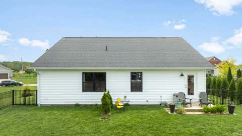Tiny photo for 1617 Autumn Blaze Lane, Goshen, IN 46526 (MLS # 202619325)