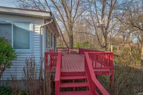 Tiny photo for 2423 Luigs Road, Wadesville, IN 47638 (MLS # 202610073)