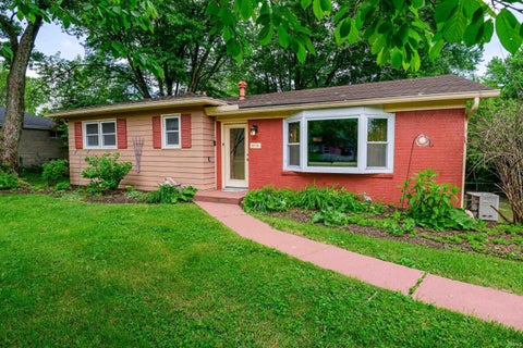 Photo of 615 N Staats Drive, Bloomington, IN 47408 (MLS # 202618194)